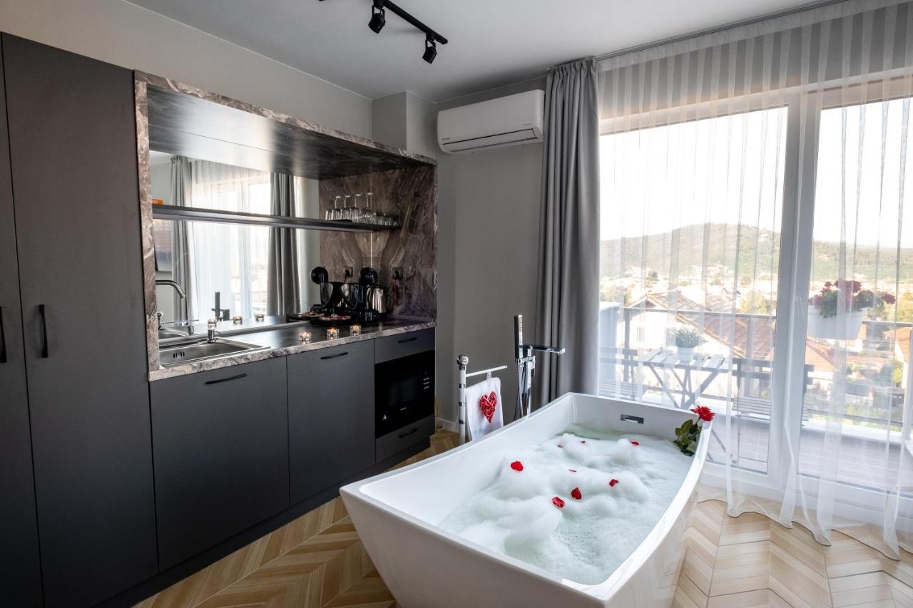 Студио С Вана И Гледка В "The House" С Термална Зона Velingrad Bagian luar foto